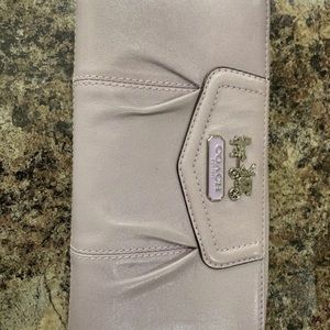 Women’s wallet